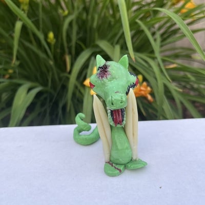 Zona the zombie dragon