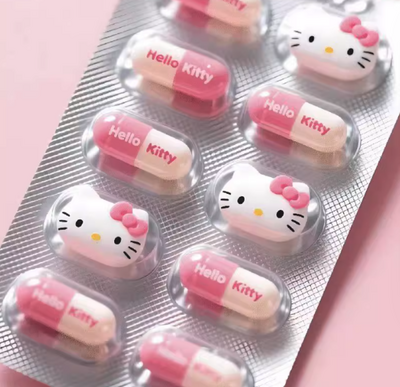 HELLO KT MED EARRINGS