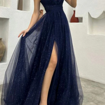 Spaghetti straps navy blue v-neck a-line tulle prom dresses