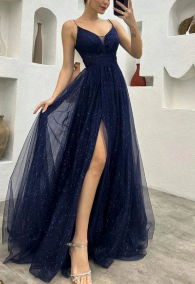 Spaghetti Straps Navy Blue V-neck A-line Tulle Prom Dresses
