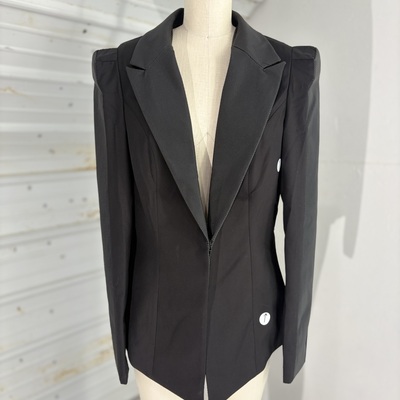 Damage: carbon-14 blazer b - Thumbnail 2