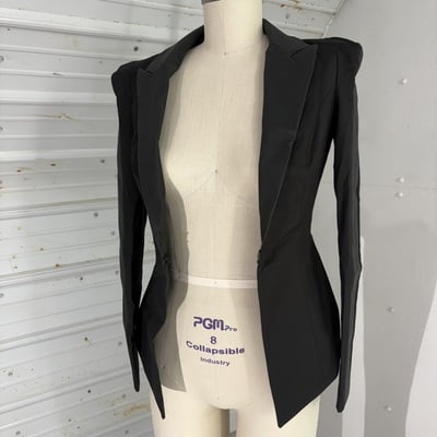 Damage: carbon-14 blazer c - Thumbnail 1