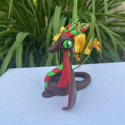 Crista the gingerbread dragon
