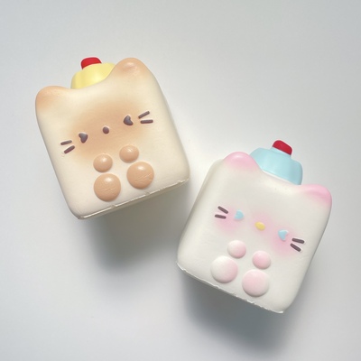 Lei Lei Cat Chigiri Squishy