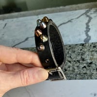 Staggered 1-row rainbow short british studs wristband - Thumbnail 5