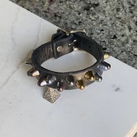 Staggered 1-row rainbow short british studs wristband - Thumbnail 9