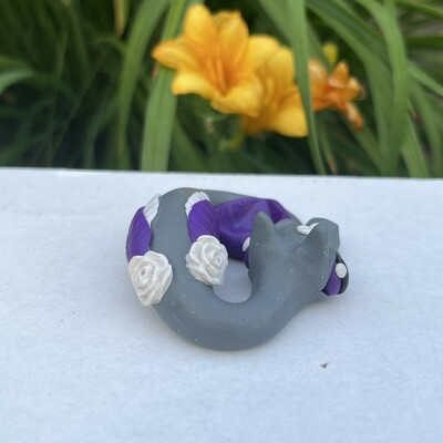 Alli the violet fog dice guardian