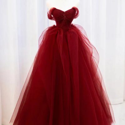 Gorgeous sweetheart burgundy tulle prom dress with beaded - Thumbnail 1