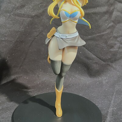 Otaku box exclusive fairytale's lucy hartfellia figure