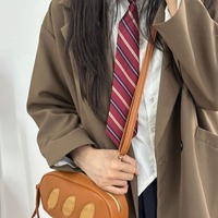 Stylish Bread Bag Crossbody Bag - Thumbnail 4
