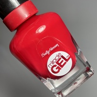 Sally Hansen - Red Eye - Thumbnail 2