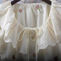 Heavy graffiti embroidery flower lace tie bow blouses - Thumbnail 5