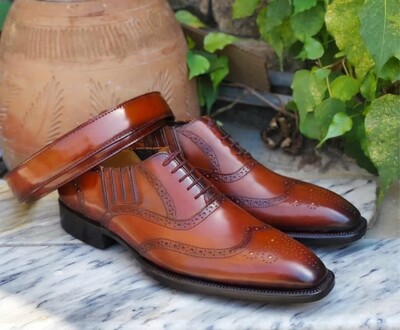 Crafted Leather Classic Brown Leather Wingtip Oxford Dress Shoes with Matching Belt