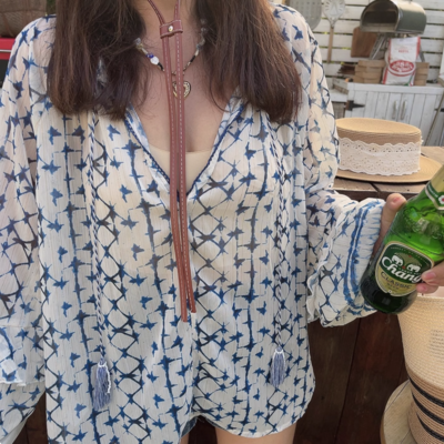 Fashionable and casual gold line printed long-sleeved blouse