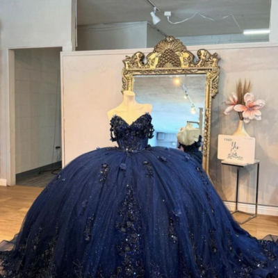 Beautiful ball gown navy blue tulle appliques prom dresses