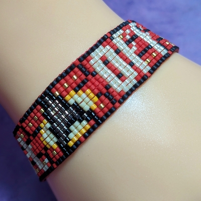Pixel bracelet - "thirst" officer
