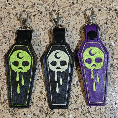 The funeral portrait keychain 