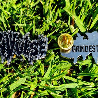 Convulse metal pin
