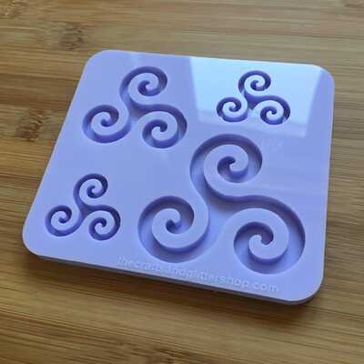 Triskele silicone mold