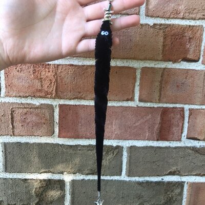 Emo worm keychain 