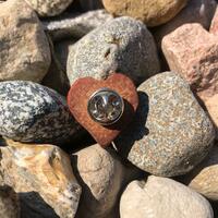 avocado pit and squirrel axis bone pin - Thumbnail 1