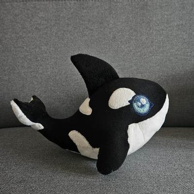 Wiggles the orca - ready to ship