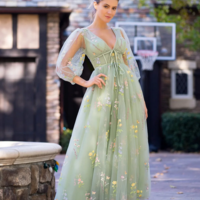Green Sweetheart Embroidered Elegant Formal Gown - Thumbnail 2