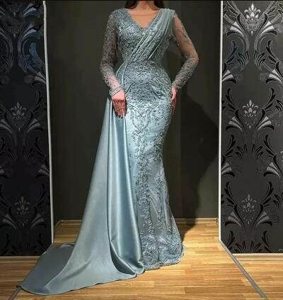 Green Sheath Prom Dresses Beading Crystals Evening Gowns Formal Party Gowns