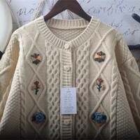 Retro handcrafted three-dimensional crocheted embroidery sweater - Thumbnail 5