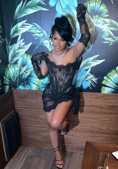 Sexy Strapless Black Short Lace Homecoming Dresses