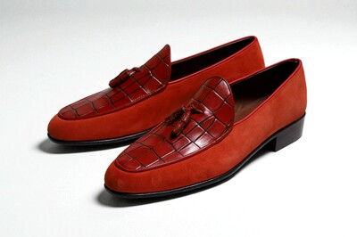 Crafted Leather Red Suede Crocodile Leather Tassel Loafers Men Dress Shoes