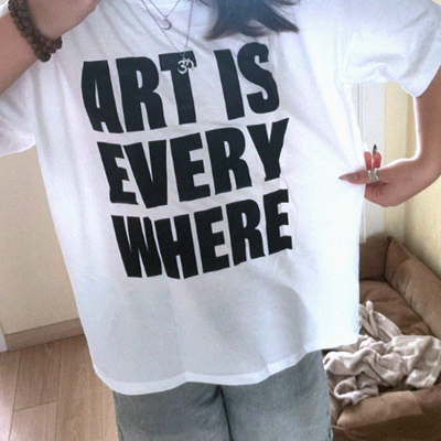 Free shipping-art is everywhere tee