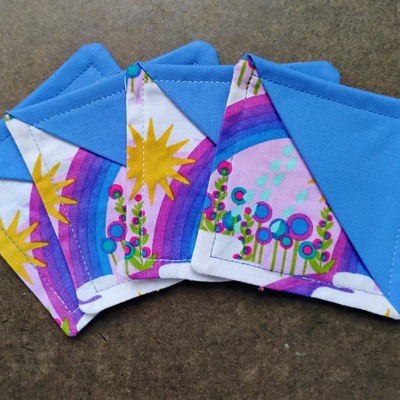 Corner bookmark- blue rain