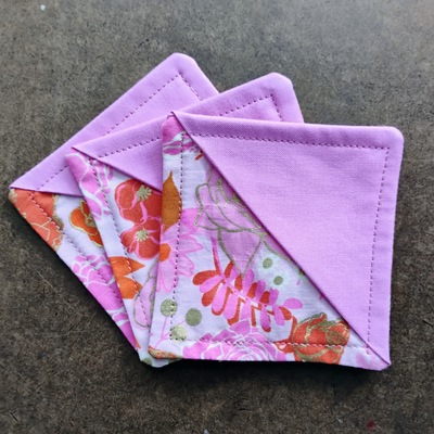 Corner bookmark- gold pink floral