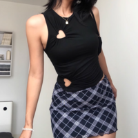 Heart hollow chic sleeveless T-shirt - Thumbnail 4