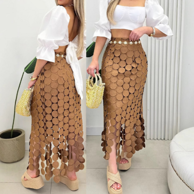 Elegant temperament embroidered hip hugging skirt