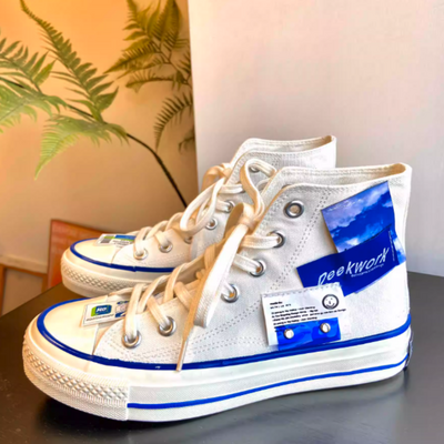 Blue patch hi sneakers