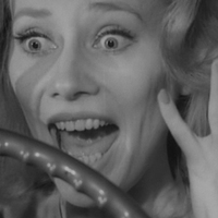 Halloween Mixtape Horror DVD Bundle - 6 Classic Movies, Retro Double Features, Spooky Host - Thumbnail 6