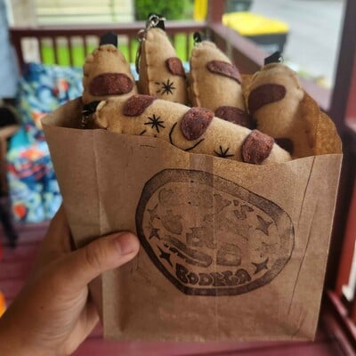 Felt baggette keychain