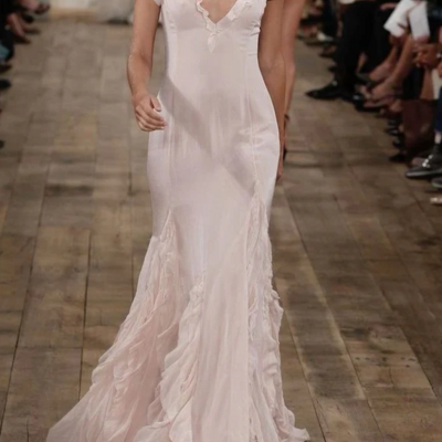 Pretty mermaid v neckline chiffon long prom dresses