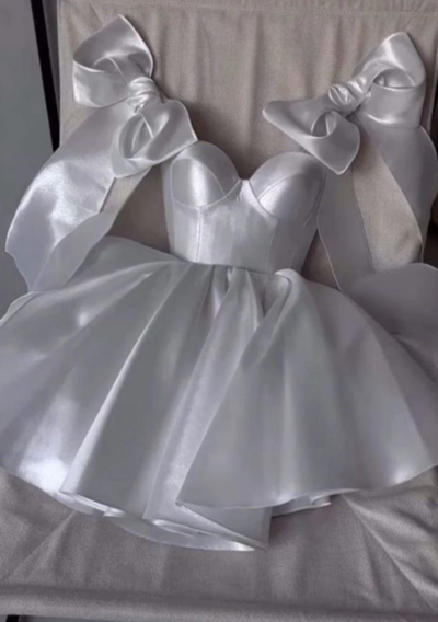 Chic A line Straps White Short Satin Homecoming Dresses