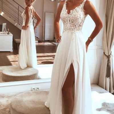 Charming a line split chiffon beach wedding dress with lace appliques 
