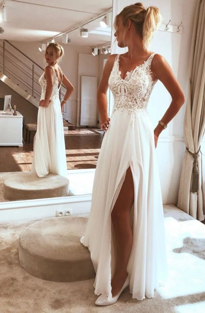 Charming A Line Split Chiffon Beach Wedding Dress With Lace Appliques 