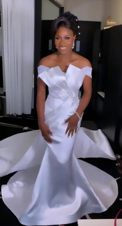 Elegant Wedding Dress, Mermaid Off the Shoulder Satin African Girls Bridal Dress Bridal Gown