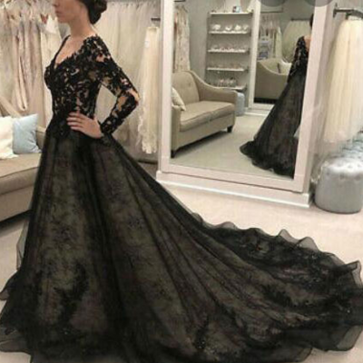 Mermaid black v neck lace prom dress with sleeves