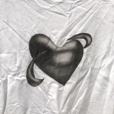 Chrome heart tee