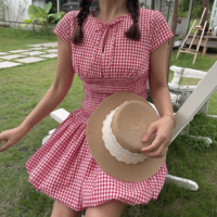 Red plaid dress with waist and flower bud skirt and small flying sleeves - Thumbnail 3