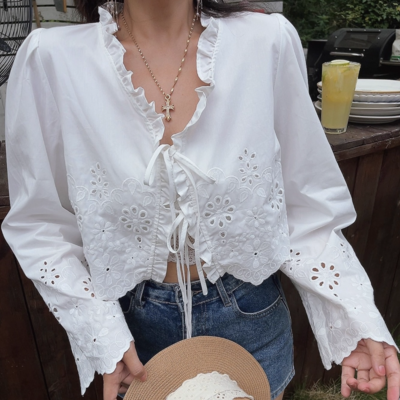 Fashionable simple and versatile hollow embroidered cotton top