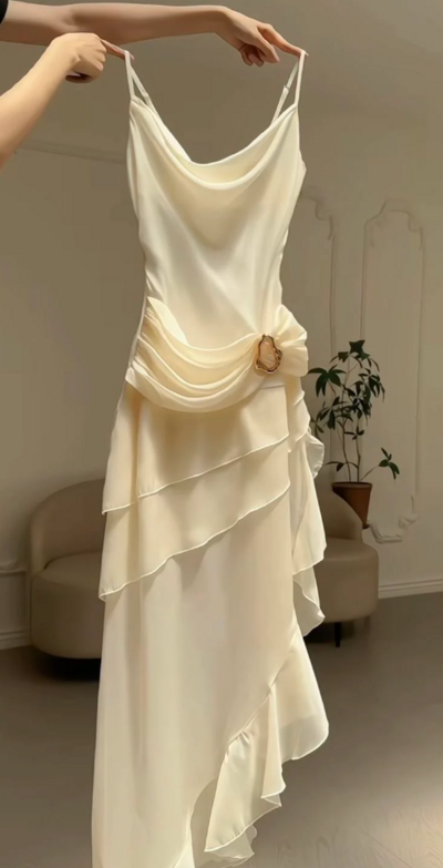 Vintage Spaghetti Strap Ivory Chiffon Evening Dress