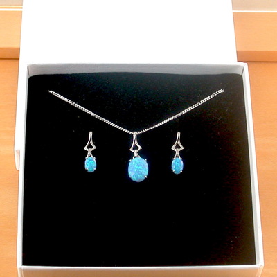 Boxed gift set/925 blue opal pendant & 18" silver chain/blue opal necklace/blue opal jewelry/opal jewellery/opal jewelery/october birthstone/uk